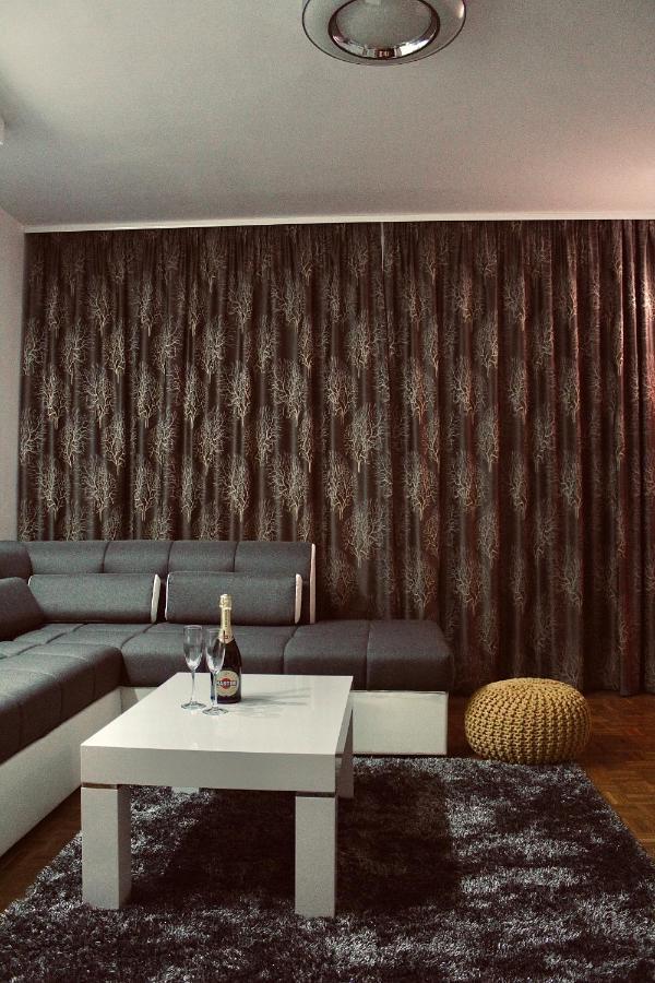 Ramonda - New Belgrade Apartman Kültér fotó
