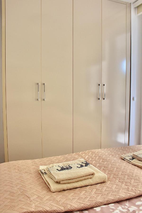 Ramonda - New Belgrade Apartman Kültér fotó