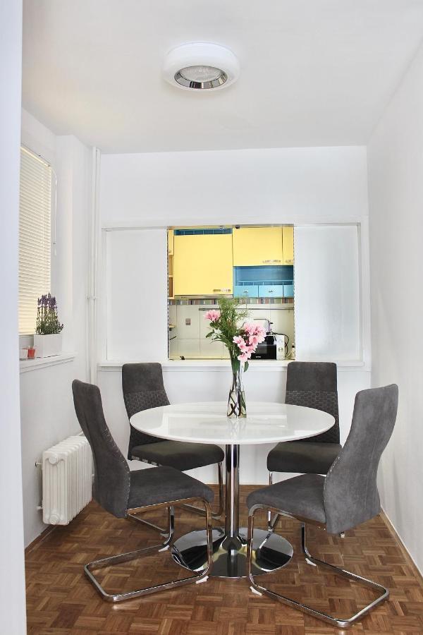 Ramonda - New Belgrade Apartman Kültér fotó