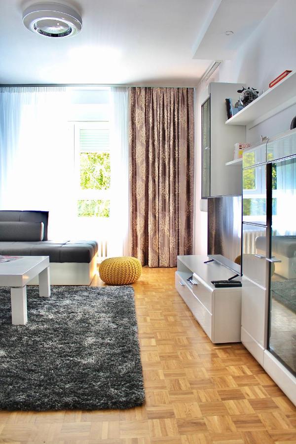 Ramonda - New Belgrade Apartman Kültér fotó